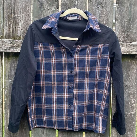 Romwe Navy Plaid Button Down Top | 4 - Picture 1 of 4